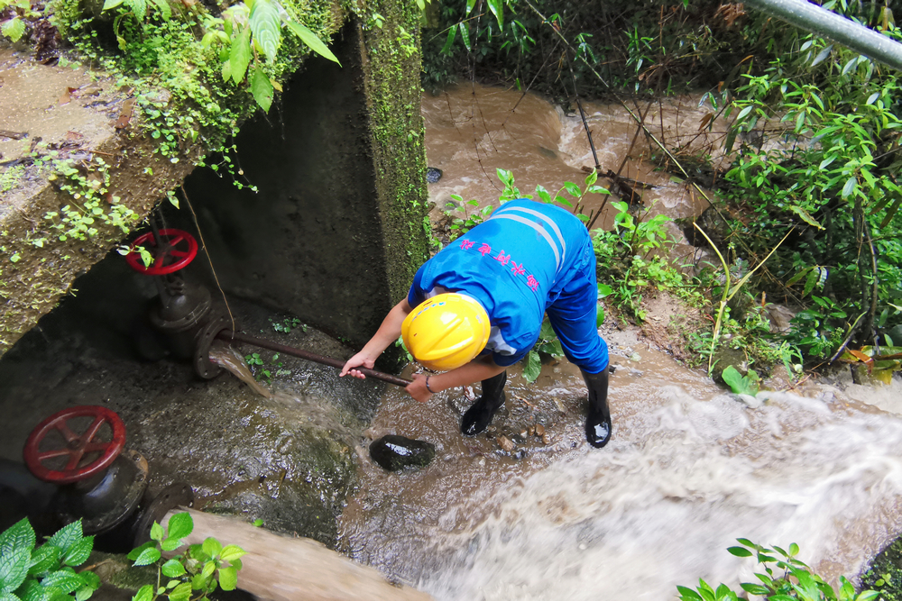 1631712693131720.jpg 清理管道.jpg